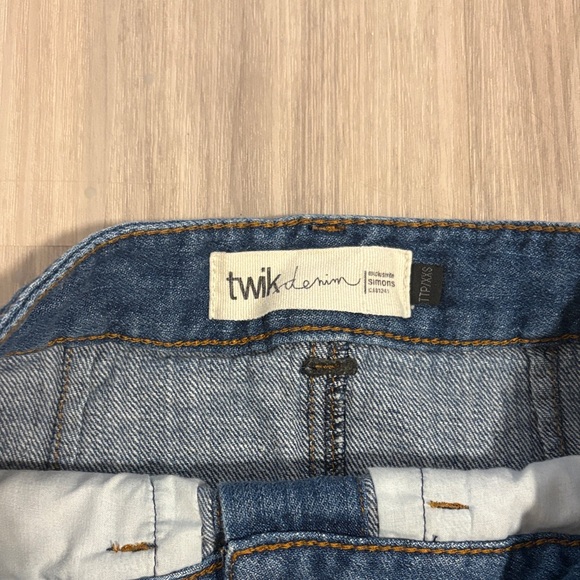 Simons Blue Denim Button-Down Pencil Skirt - Picture 2 of 4